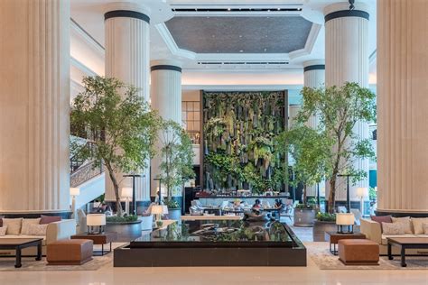 shangri la hotel stay.